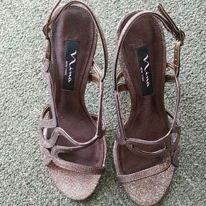 Nina Shoes - Nina, Metallic Copper Colored heels. Size 7. Nina Shoes - Nina, Metallic Copper Colored heels. Size 7.